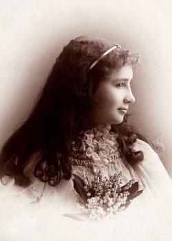 480px-Helen_Keller_by_Charles_Milton_Bell_c1892 480px-Helen_Keller_by_Charles_Milton_Bell_c1892